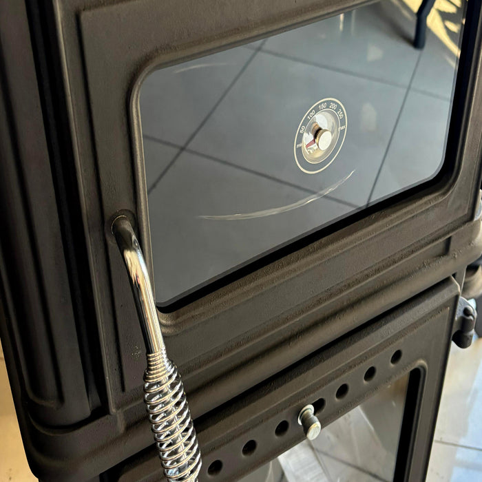 Vertical Cast Iron Stove Black